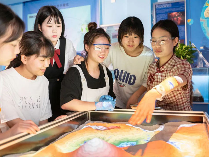 镇坪数字化地理实验室