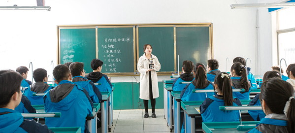镇坪引入导师机制，准确把握考试方向