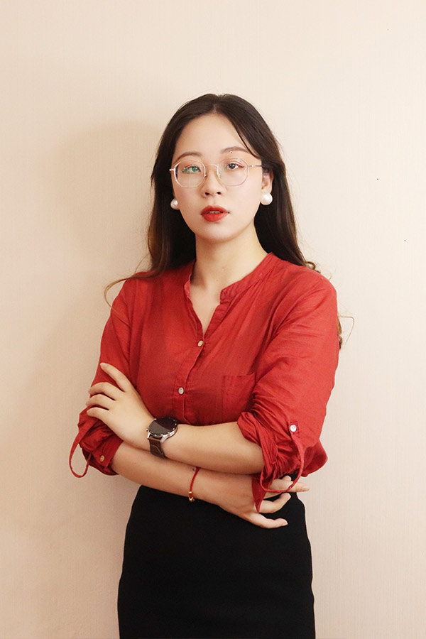 镇坪张治华 本科学历，毕业于陕西师范大学
