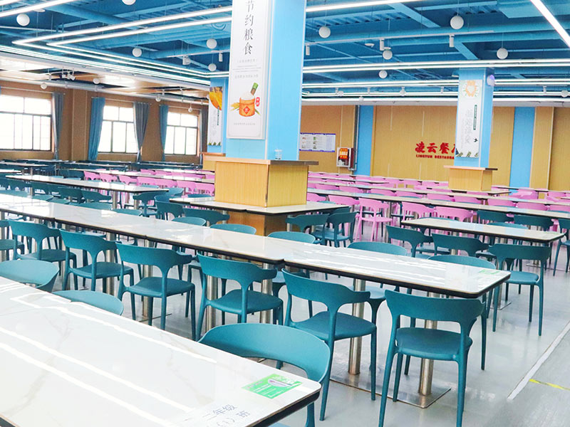 镇坪学生餐厅